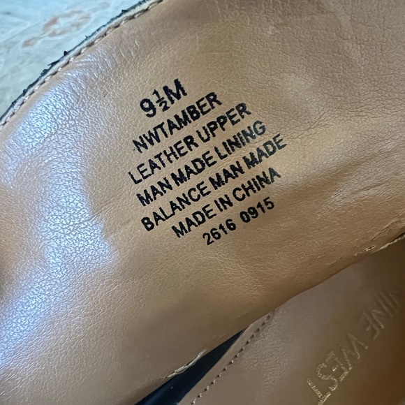 Leather & snakeskin Nine West heels w/ high sides & double front buckle. Sz 9.5 - Picture 10 of 10